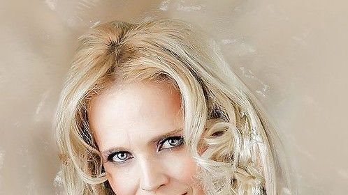 In this photo: Monalisa Basarab / Graphic Editor: Loly's Photography