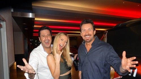 actor Jonathan Silverman and actress/wife Jennifer Finnegan with Richard Wilk