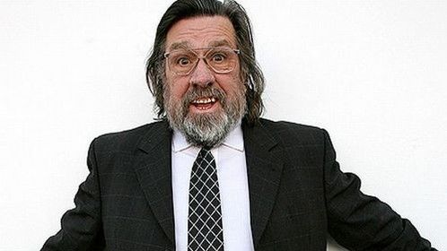 England’s most notorious football manager Mike Bassett played by Ricky Tomlinson is heading back to the big screens with a sequel to the cult classic comedy ‘Mike Bassett – England Manager’ also starring Amanda Redman and am looking forward to this one.
Steve Barron, who directed the first film, will return to oversee the sequel alongside screenwriters Rob Sprackling and John R Smith.

We have been asked to supply the extras for this and are filming a scene for the production of which the first one is the 10 October 2014 at Wembley stadium, London.

The call time is 3pm until 8pm

This is paid, not a lot but can offer you £60 for the 5hrs

Have a feeling with our football mad extras this is going to be popular so let us know ASAP if you want to be part of this and the dates you are available next week.