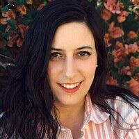 TEEN GIRLS NEVER FORGET