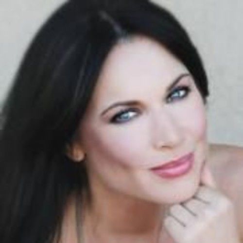 LeeAnne Locken